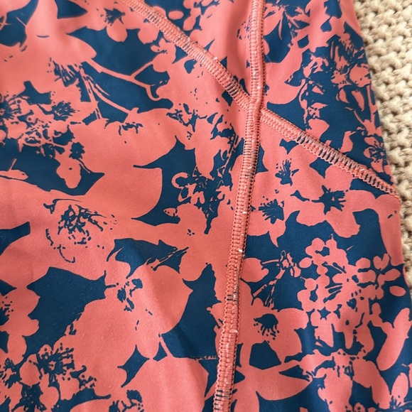 Lululemon leggings - Picture 4 of 4